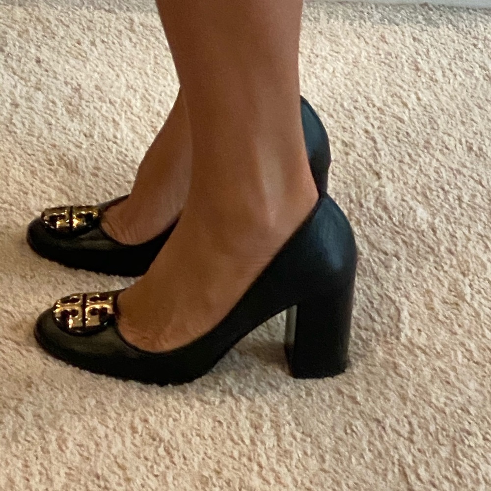 Tory Burch Janey 85MM pump/Calf Leather